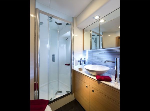 Sunseeker 63 Manhattan