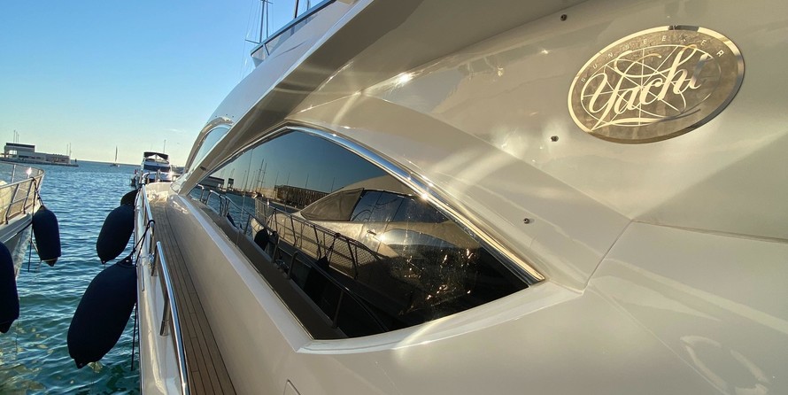 Sunseeker 82 Yacht