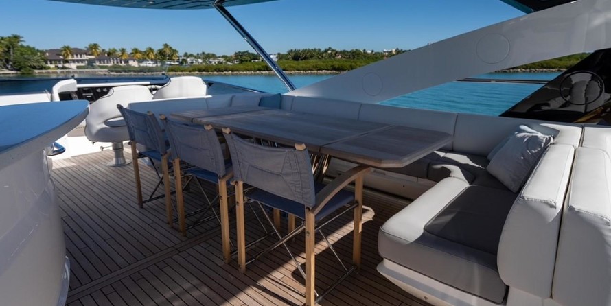 Sunseeker 86 Yacht