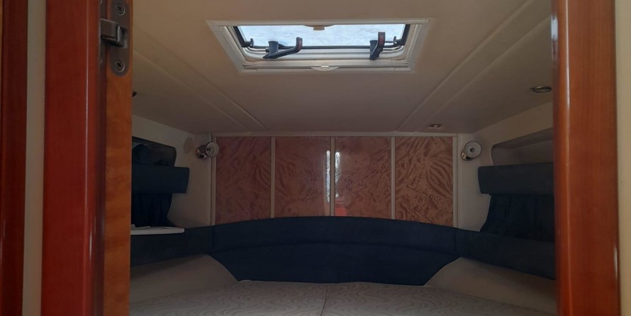 Sunseeker Mustique 42