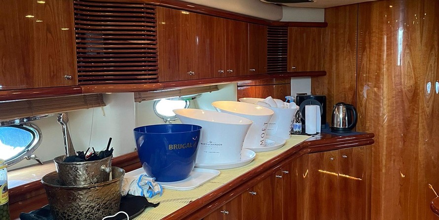 Sunseeker Predator 60