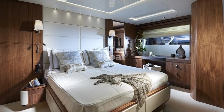 Sunseeker 86 Yacht
