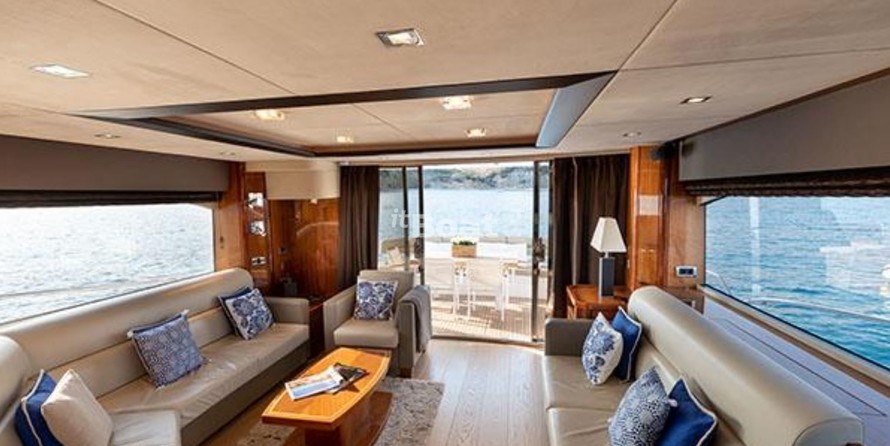 Sunseeker 70 Manhattan