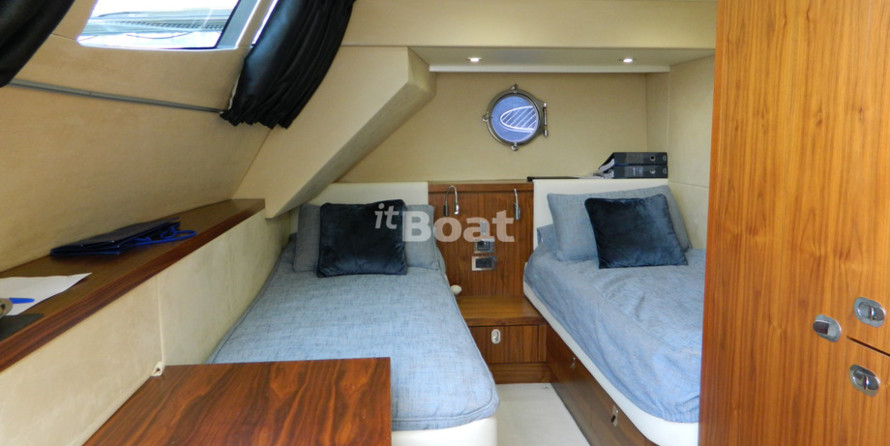 Sunseeker 75 Yacht