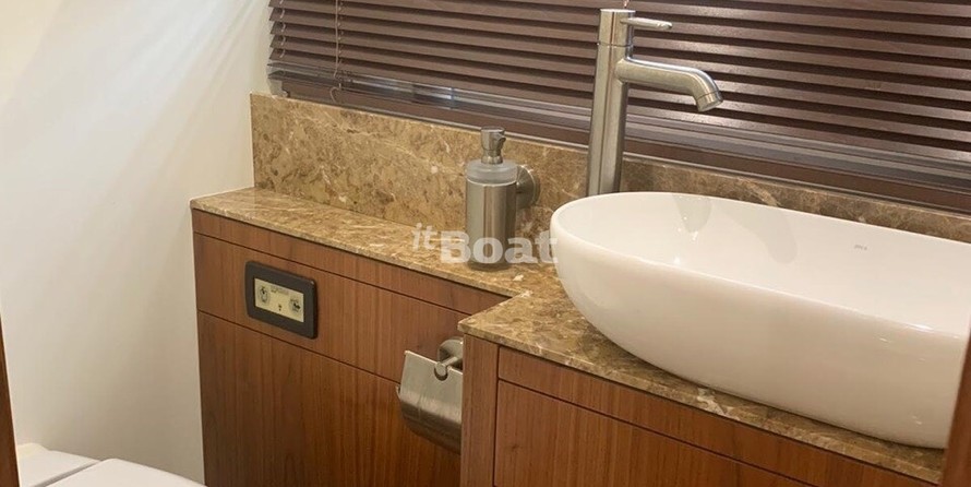 Sunseeker 73 Manhattan