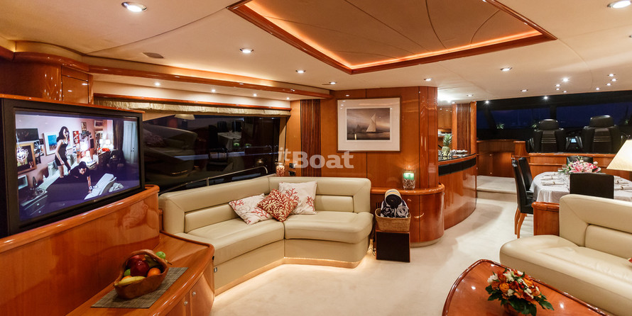 Sunseeker 82 Yacht