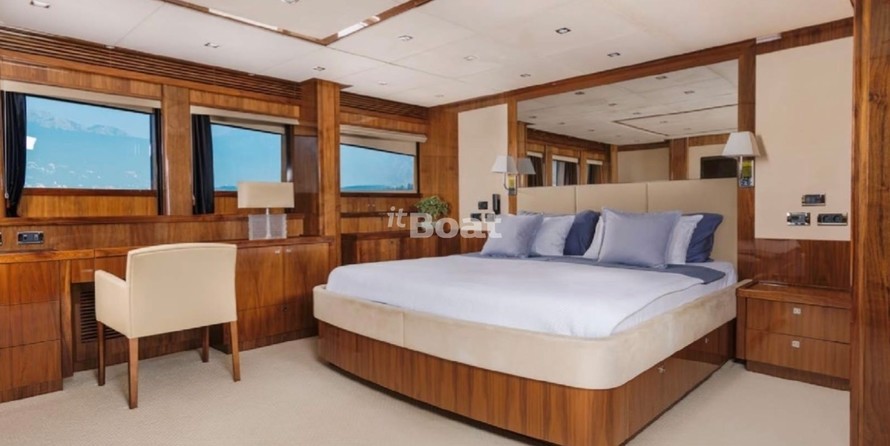 Sunseeker custom 37.40ft