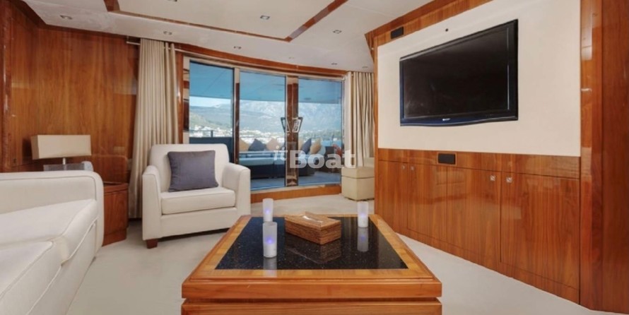 Sunseeker custom 37.40ft