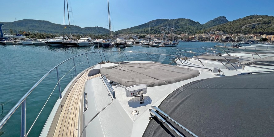 Sunseeker Predator 68