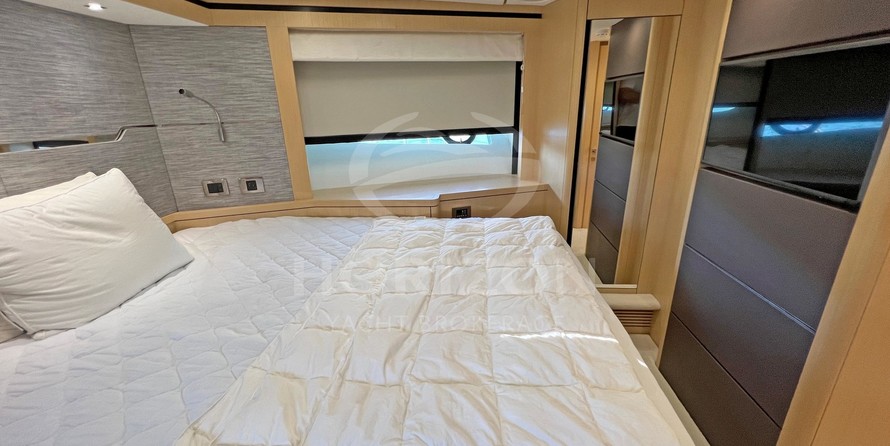 Sunseeker Predator 68