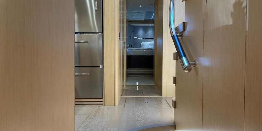 Sunseeker Predator 68