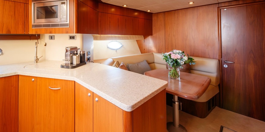 Sunseeker Predator 72