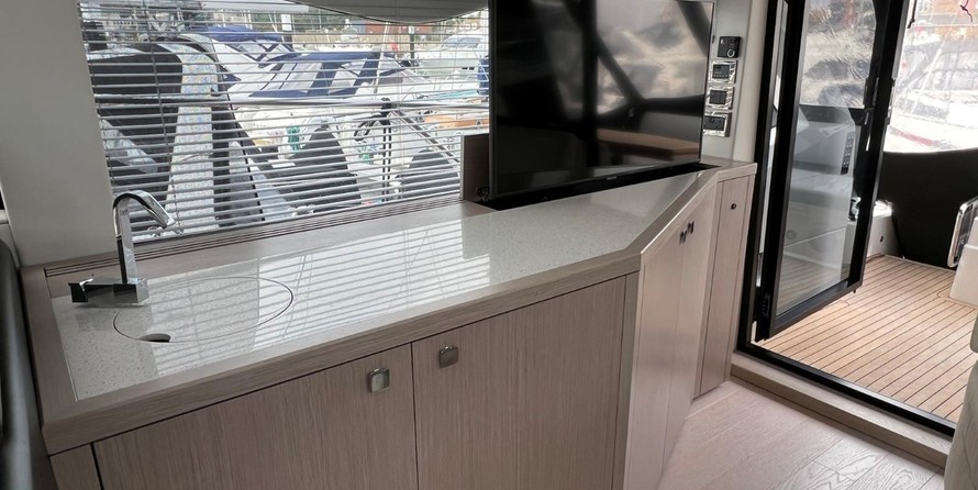 Sunseeker Predator 50