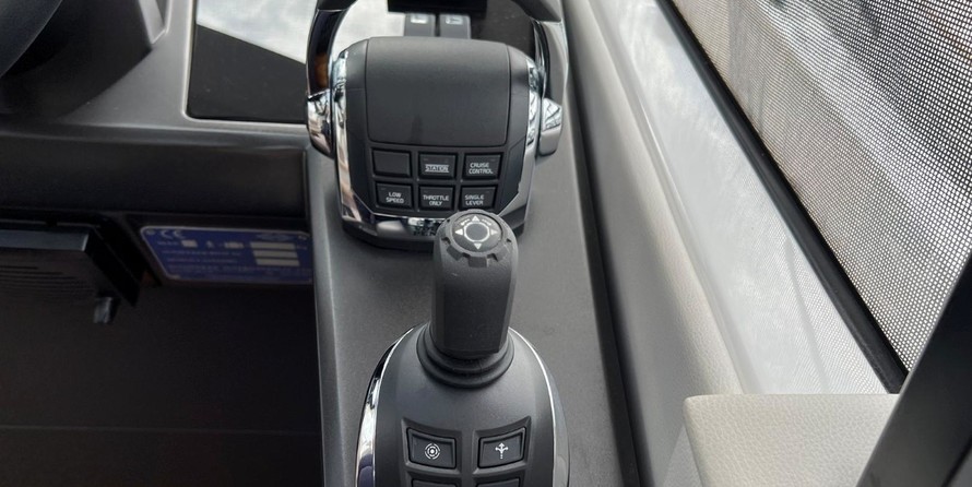 Sunseeker Predator 50