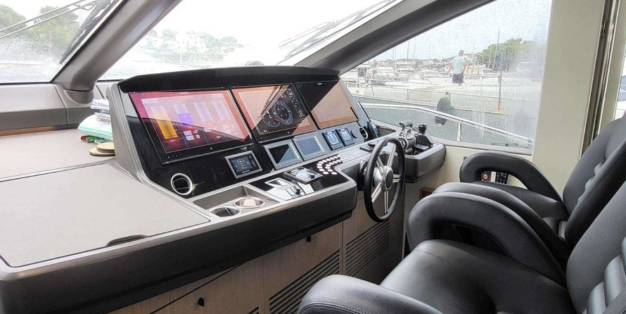 Sunseeker 76 Yacht