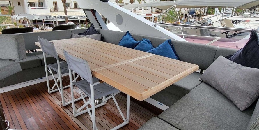 Sunseeker 76 Yacht