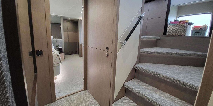 Sunseeker 76 Yacht