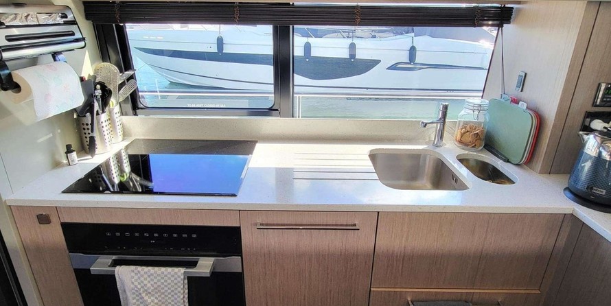 Sunseeker 76 Yacht