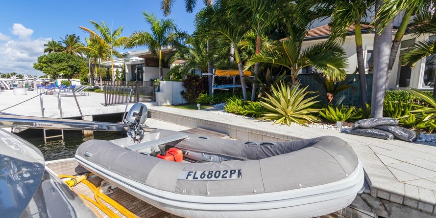 Sunseeker Predator 82