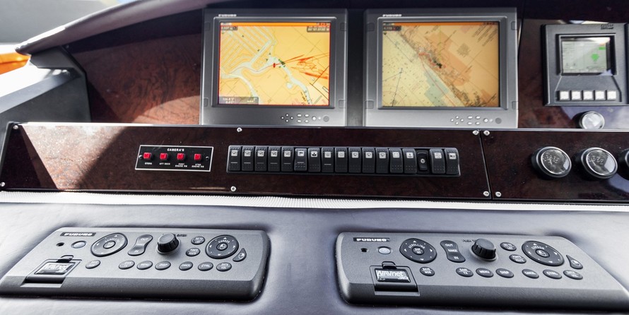 Sunseeker Predator 82