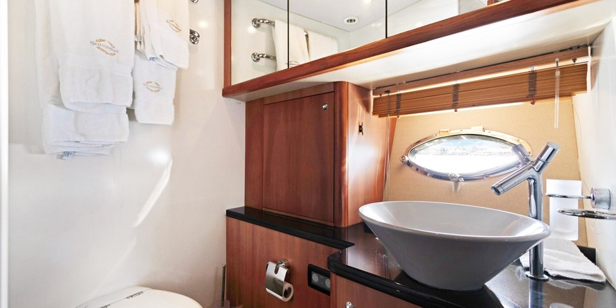 Sunseeker Predator 82