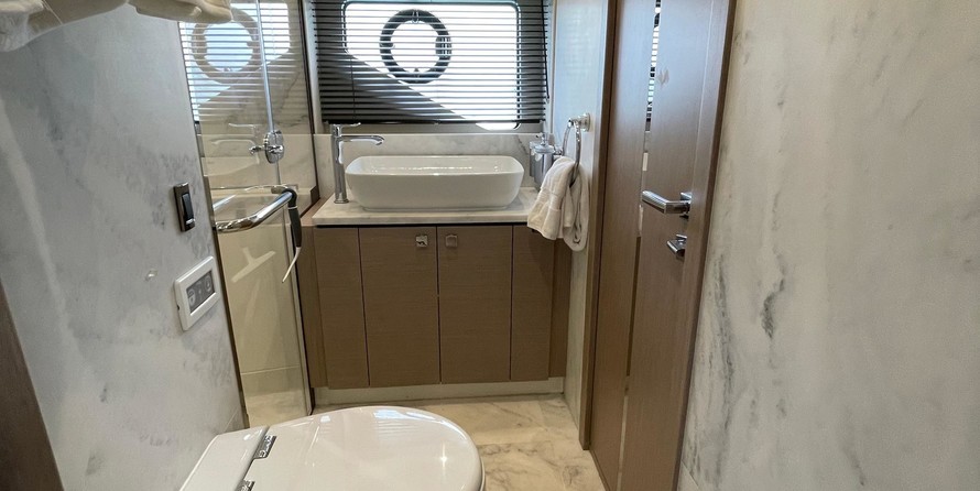 Sunseeker 74 Sport Yacht